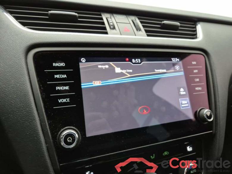 SKODA Octavia Combi 1.0 TSI Sport Business #6 SKODA Octavia Combi 1.0 TSI Sport Business #6