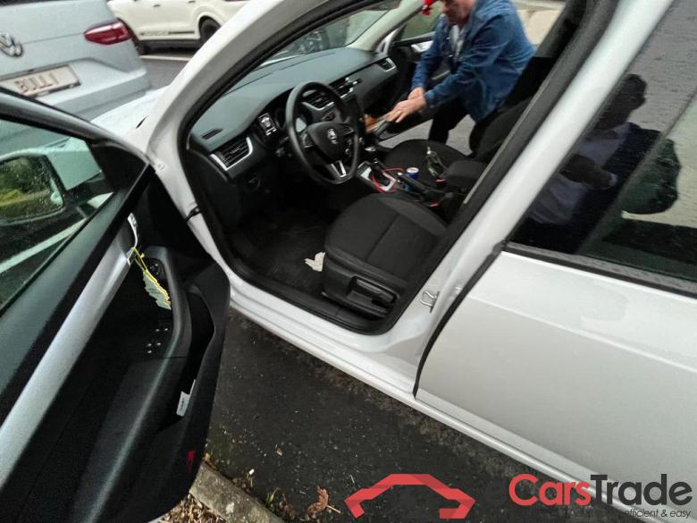 SKODA Octavia Combi Octavia SW 2.0 CR TDi Ambition DSG (EU6.2) #4