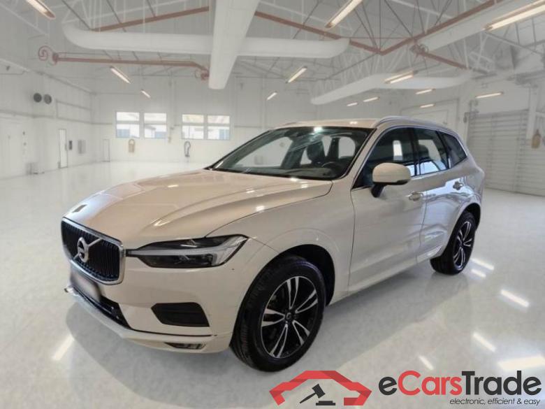 VOLVO XC60 / 2017 / 5P / SUV B4 D AWD AUTOMATICO MOMENTUM PRO #1