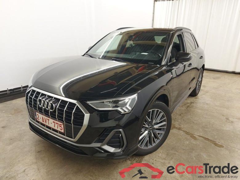 Audi Q3 35 TDI S tronic S line Business Edition 5d #1