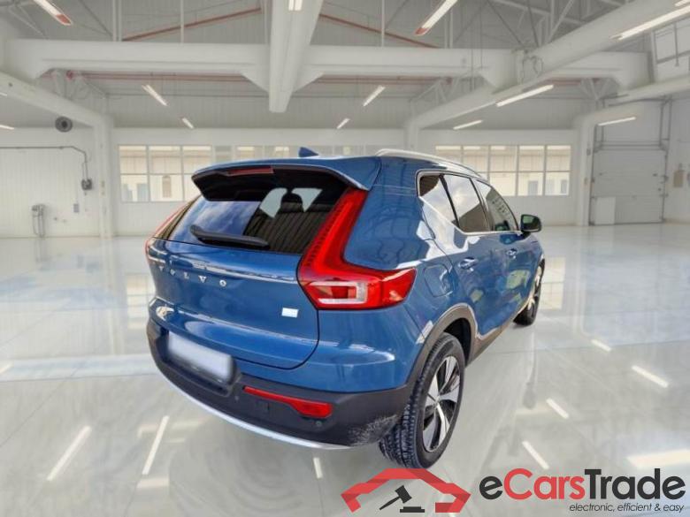 VOLVO XC40 / 2021 / 5P / SUV T5 RECHARGE PLUG-IN AUTO CORE #2