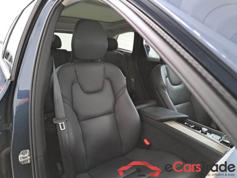 VOLVO XC60 / 2021 / 5P / SUV T6 PLUG-IN AWD AUTO RECHARGE INSCR. #5