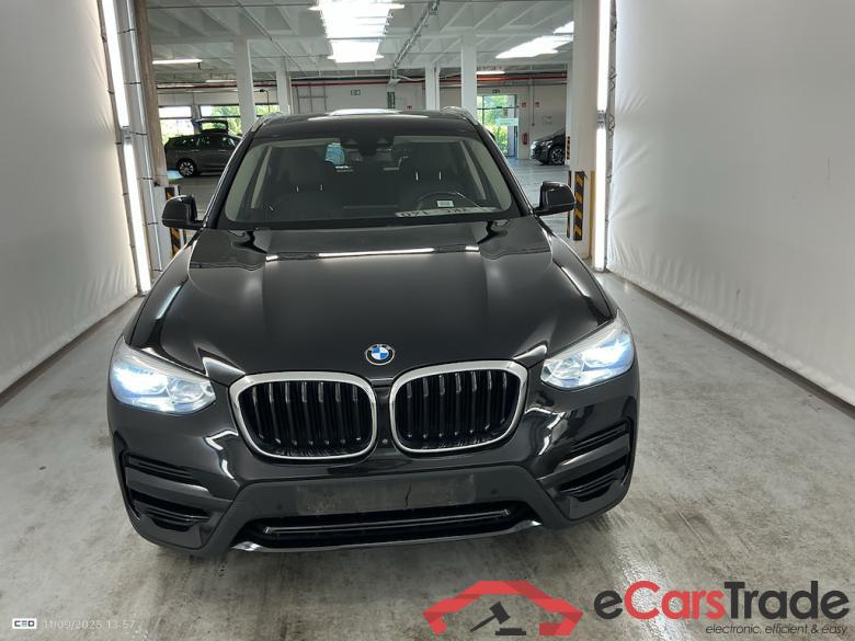 BMW X3 DIESEL - 2018 2.0 dA sDrive18 AdBlue #2