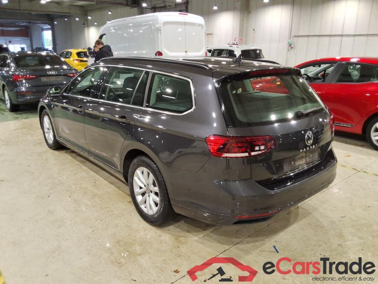 VOLKSWAGEN PASSAT VARIANT 2.0 TDI 90KW MSQ VARIANT STYLE #2