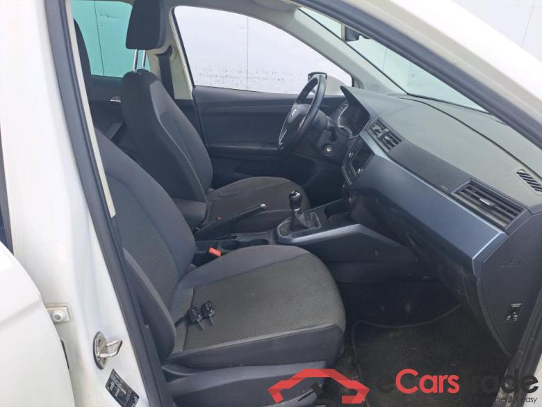 SEAT Arona / 2017 / 5P / todoterreno 1.0 TSI 70kW (95CV) Style Edition Eco (CX) #6