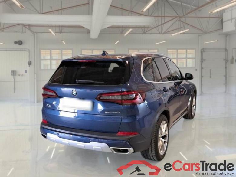 BMW X5 / 2018 / 5P / SUV XDRIVE 25D XLINE AUTOM. #2