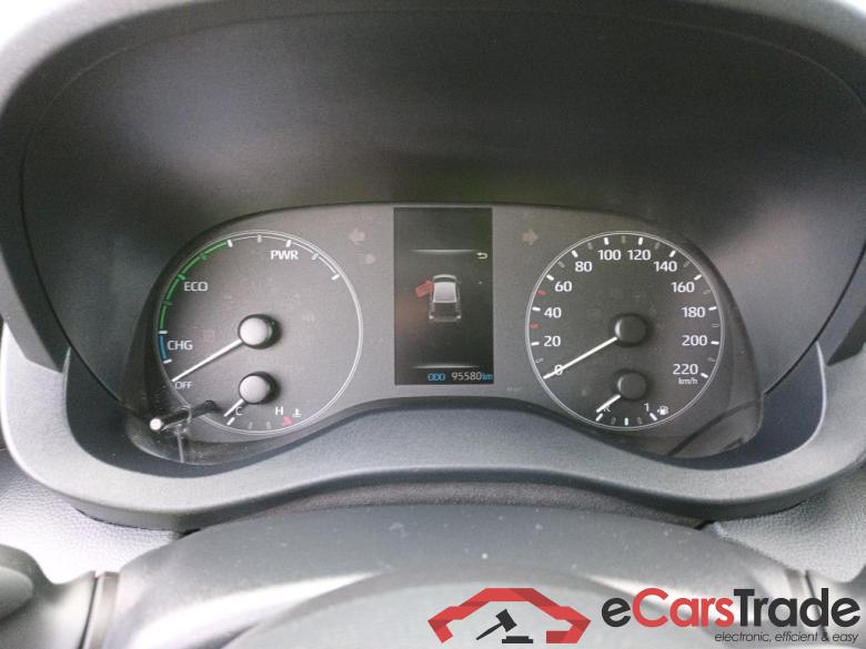 TOYOTA Yaris / 2020 / 5P / berlina con portón 1.5 120H Business Plus #4