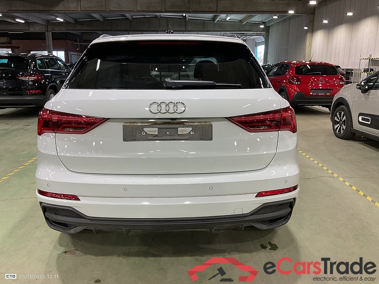 AUDI Q3 1.4 45 TFSI E S TRONIC S LINE #5