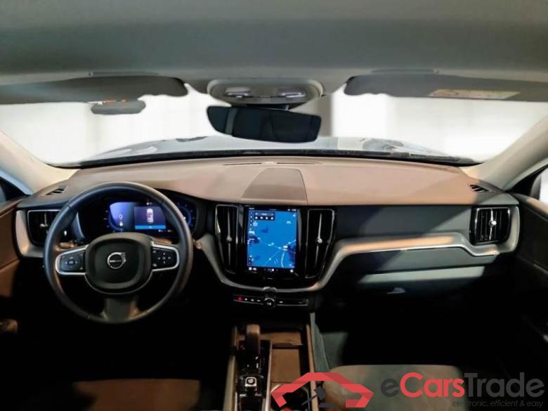 VOLVO XC60 / 2021 / 5P / SUV B4 D AUTOMATICO MOMENTUM PRO #3