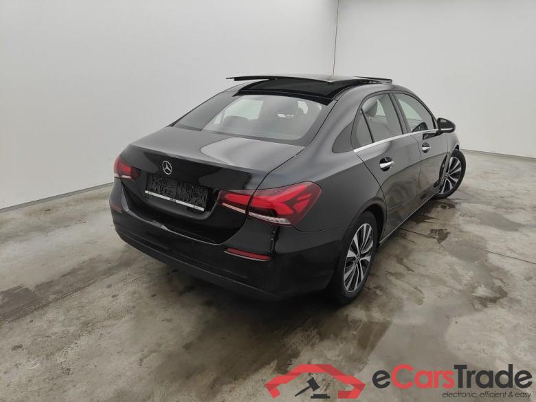 Mercedes-Benz A-Klasse Limousine A 180 d Aut. 4d #2