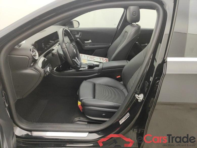 Mercedes-Benz A-Klasse Limousine A 180 d Aut. 4d #3