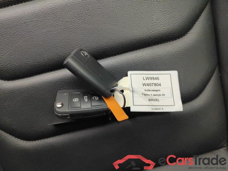 VOLKSWAGEN TIGUAN - 2021 1.4 eHybrid 245 R Line DSG 5d #4