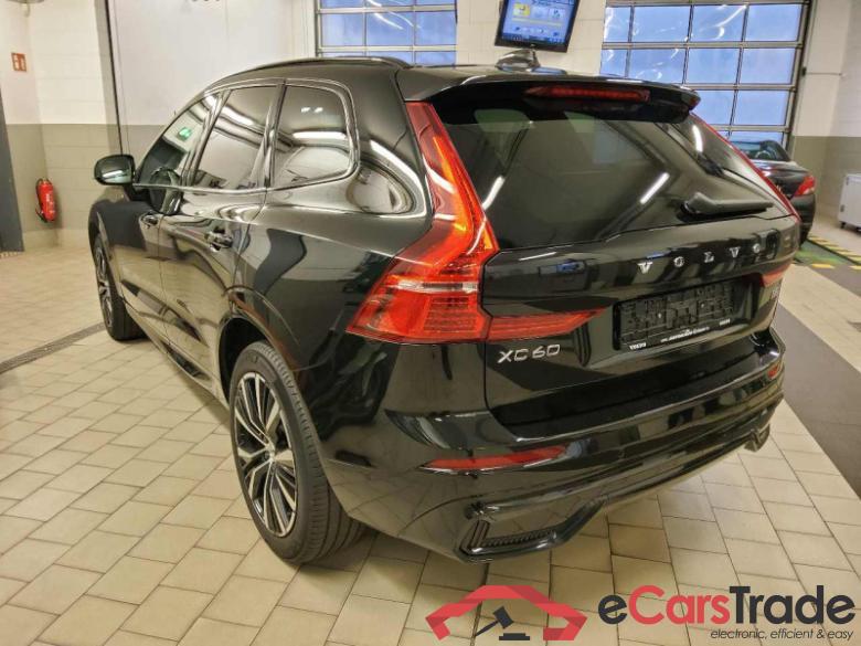 Volvo XC60 (03.2017->) DE - SUV5 B5 (Benzin) AWD EU6d, Plus Dark Mild-Hybrid (EURO 6d), (Facelift) 2022 #4
