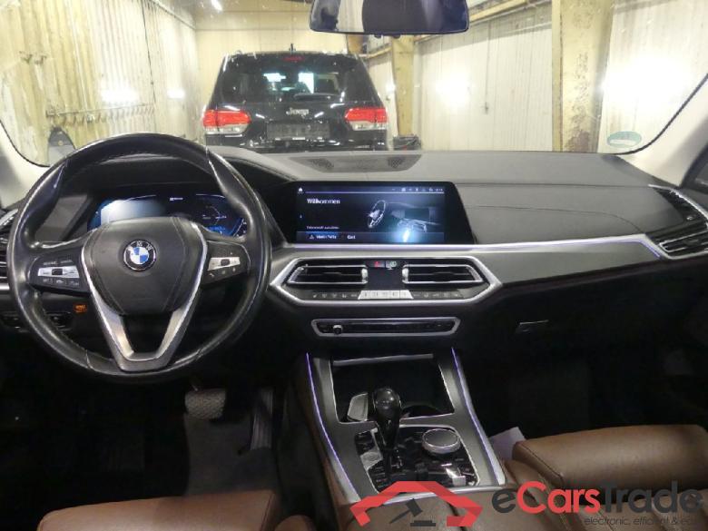 Baureihe X5 xDrive 45 e xLine 3.0 290KW AT8 E6d #3