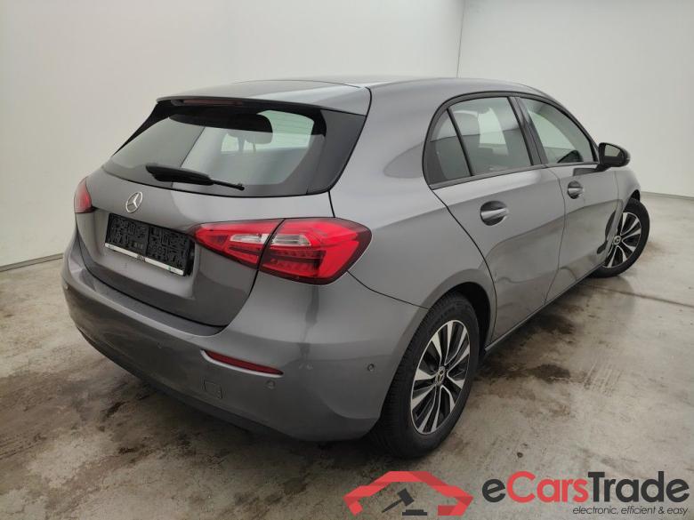 Mercedes-Benz A-Klasse A 180 d Business Solution Aut. 5d #2