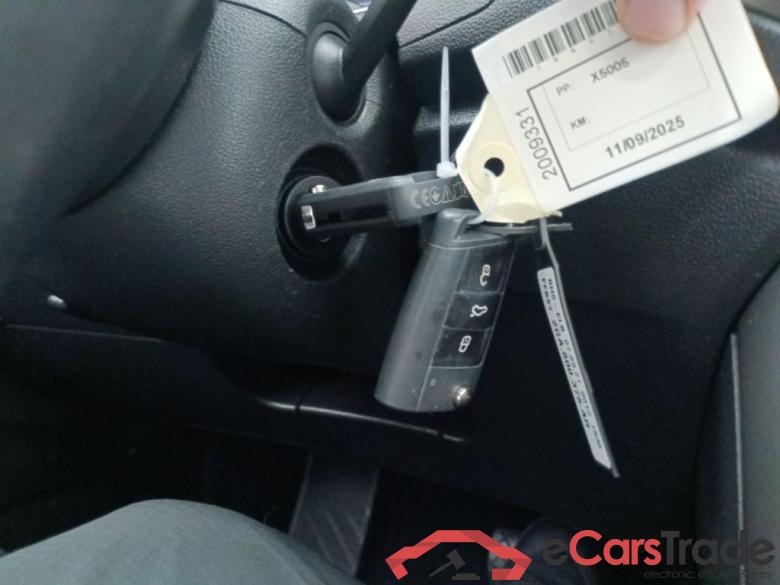 VOLKSWAGEN T-ROC DIESEL 2.0 TDi 150 Style DSG 5d #4