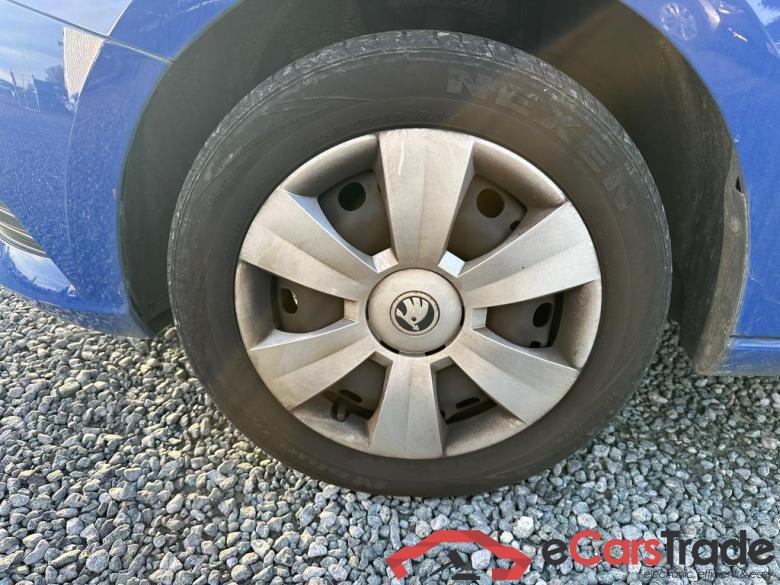 SKODA Fabia Fabia Active 1,0 MPI 44 kW 5-speed mech. #5