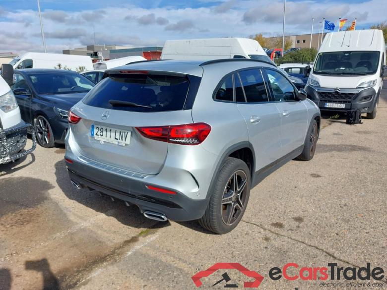 Clase GLA GLA 200 d (247.712)AMG AMG Line 150CV AT8 E6d #3