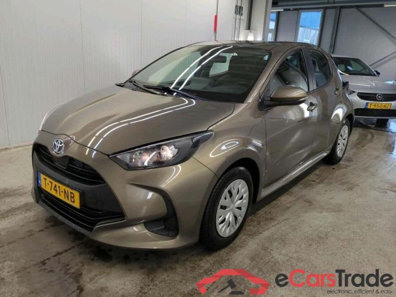 TOYOTA Yaris 1.5 Hyb. Active #1