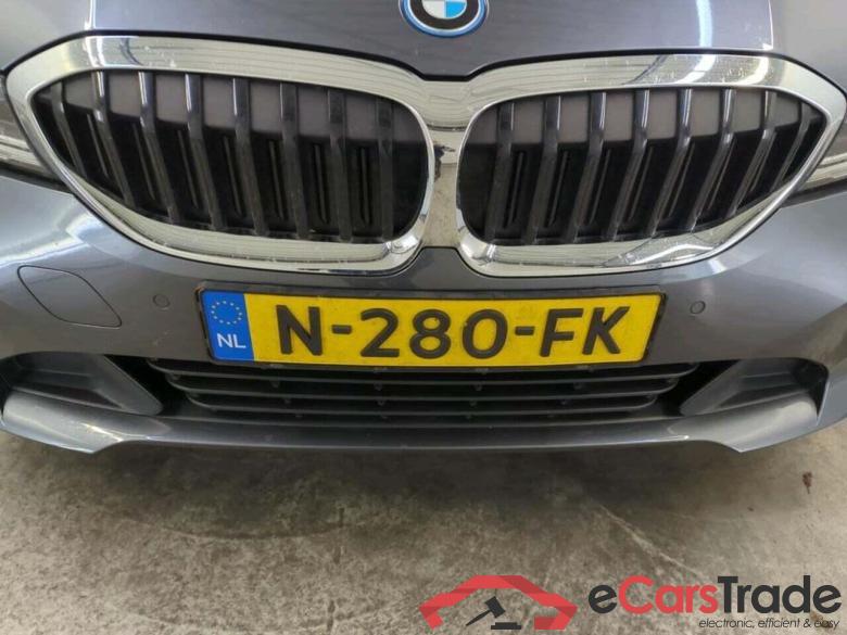 BMW 3-serie Touring 330e xDr. Bns Ed.P #4