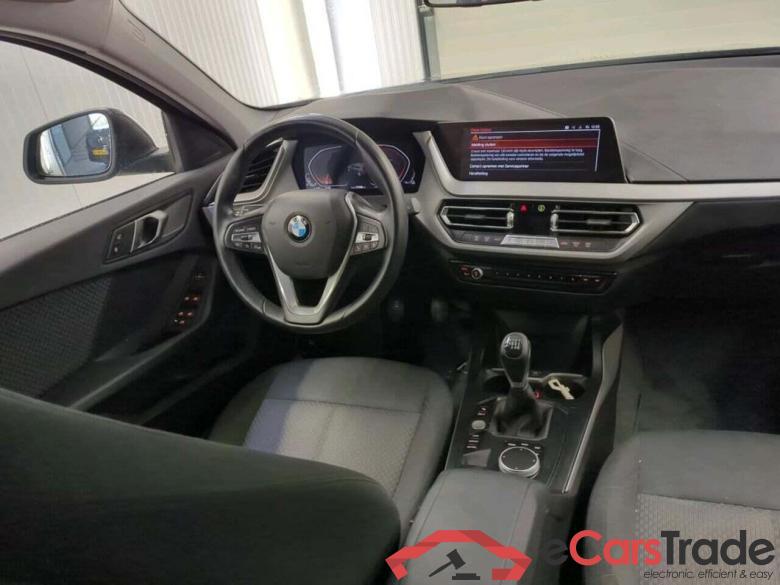 BMW 1-serie 118i Executive Ed. #3