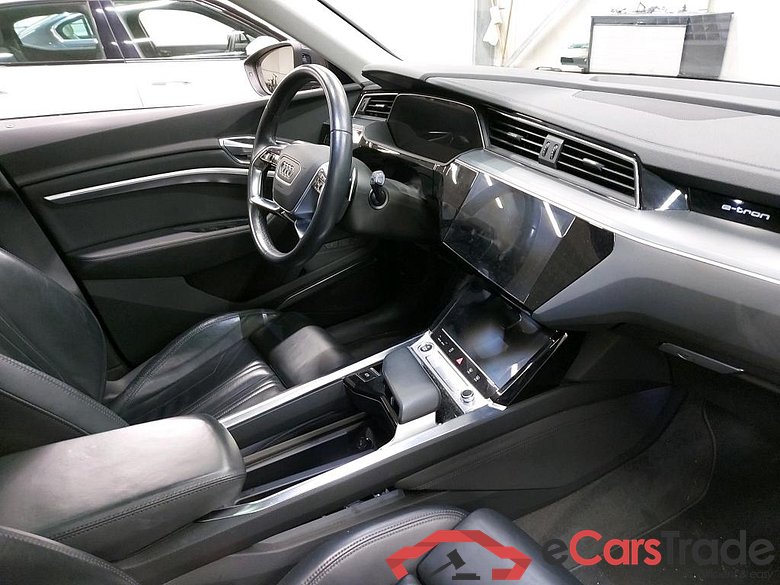 AUDI - AUD E-TRON 55 Quattro 408PK Advanced Limited Edition With Valcona Leather Sport Seats & Head Up & Auxiliary Heater & Assistance City & B&O Sound & Surround Cameras & Pano Roof  * ELECTRIC * #3