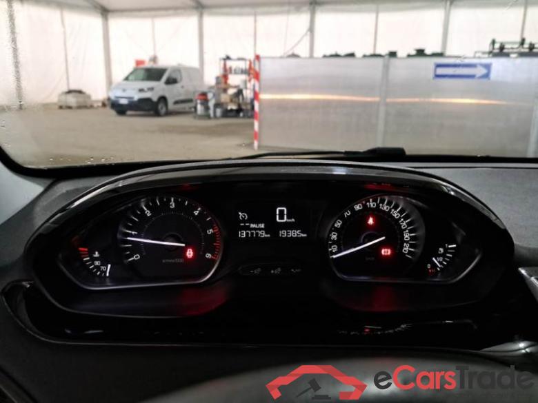 PEUGEOT 208 / 2015 / 5P / BERLINA VAN ACTIVE BLUEHDI 75CV #4