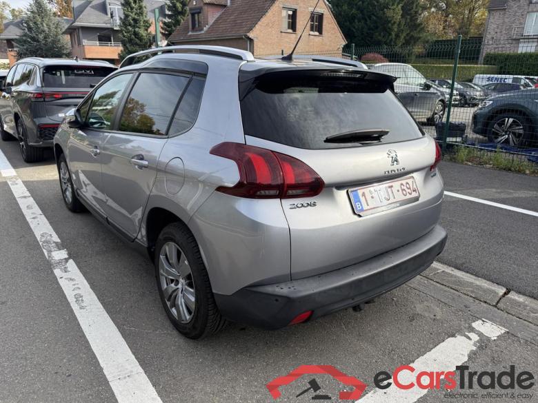 PEUGEOT 2008 1.2i PureTech Style #3