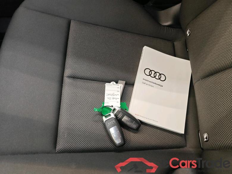 Audi Q4 e-tron 40 e-tron Launch edition 5d #4