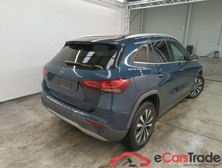 Mercedes-Benz GLA GLA 250 e 5d #2