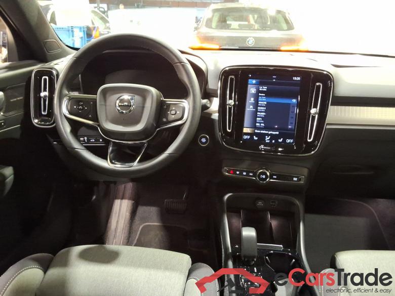 VOLVO XC40 1.5 T4 PHEV PLUS BRIGHT DESIGN DCT #6