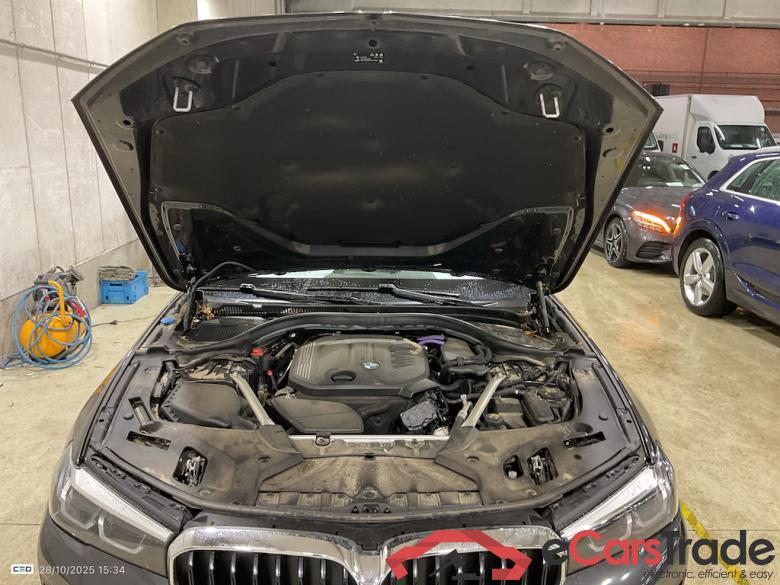 BMW 5 TOURING DIESEL - 2020 520 dA MHD #6