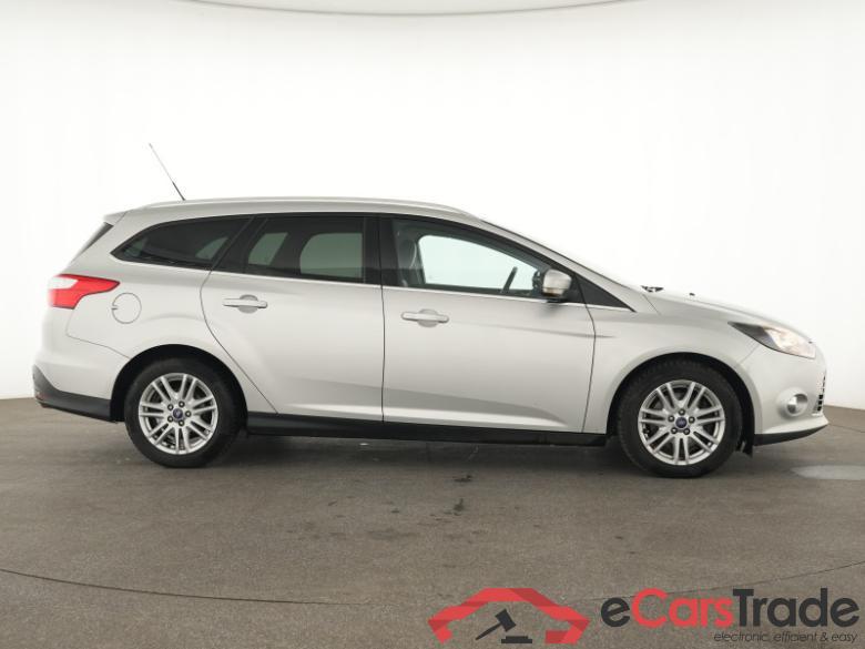 Ford Focus Turnier (Inzahlungnahme MwSt. nicht ausweisbar) 2.0 TDCi DPF EU5, Titanium - Ex Mietwagen #4