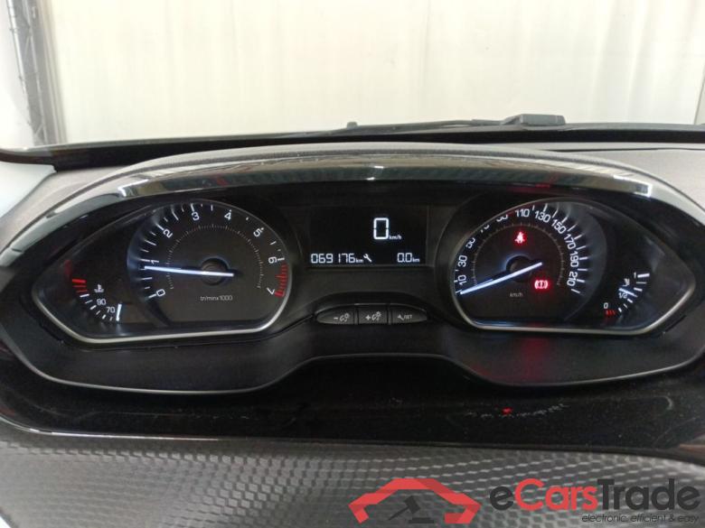 Peugeot 2008 1.2 Puretech 61kW S&S Active 5d #6