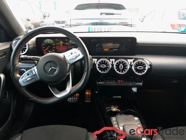 MERCEDES-BENZ Clase A / 2018 / 5P / berlina con portón A 250 e #3
