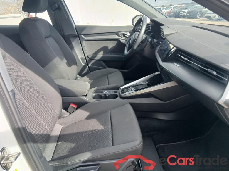 AUDI A3 / 2020 / 5P / berlina con portón Sportback 30 TFSI 81kW (110CV) S tronic #6