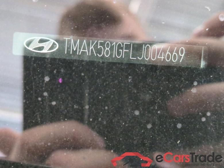 Hyundai KONA Premium Electric 64 kWh 5d #6