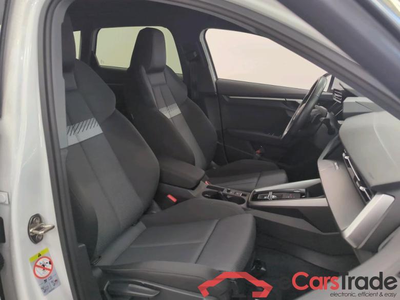 Audi A3 Sportback 30 TFSI S tronic Business edition 5d #3