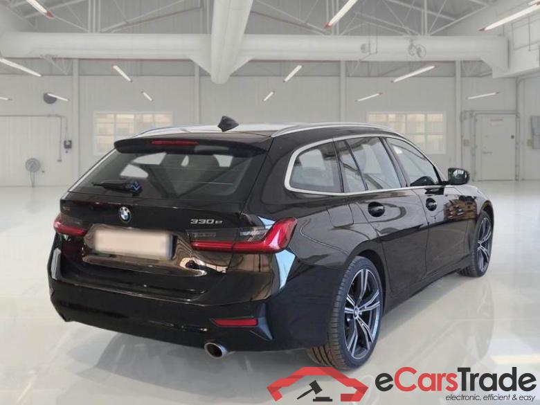 BMW SERIE 3 / 2018 / 5P / STATION WAGON 330E XDRIVE BUSINESS ADVAN. TOURING AUTO #2