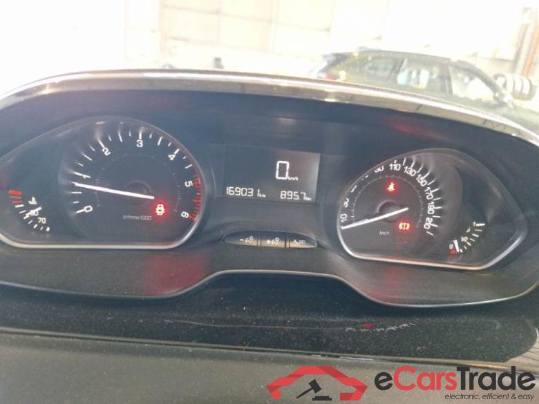 PEUGEOT 208 / 2015 / 5P / BERLINA VAN ACTIVE BLUEHDI 75CV #4