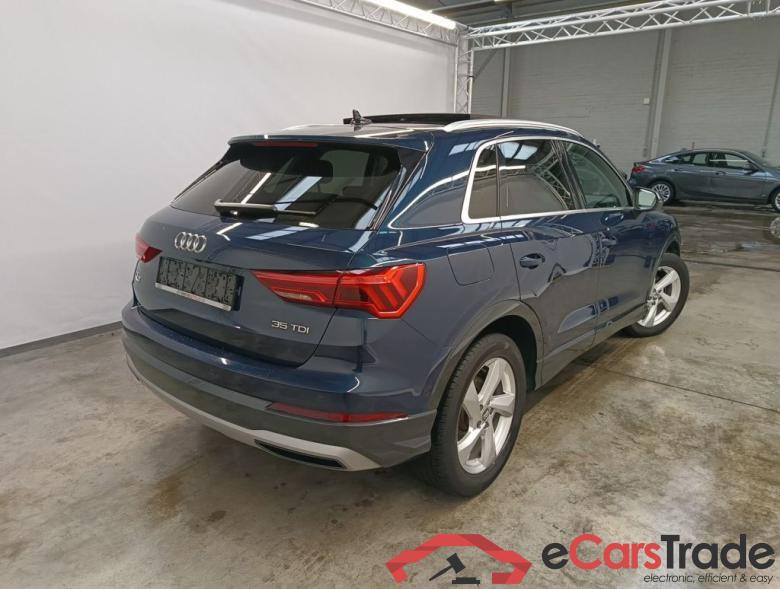 Audi Q3 35 TDI S tronic Advanced Business Editio 5d #2