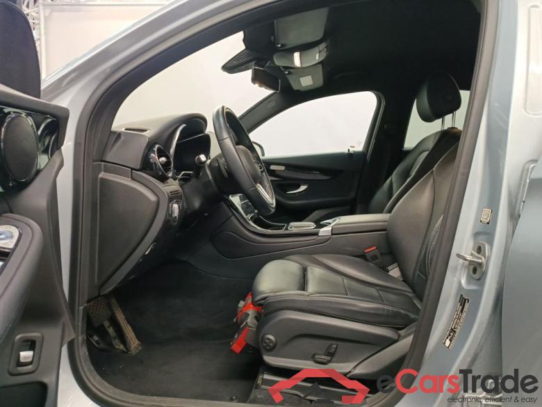 Mercedes-Benz GLC Coupé GLC 300 de Business Solution 4MATIC 5d #3