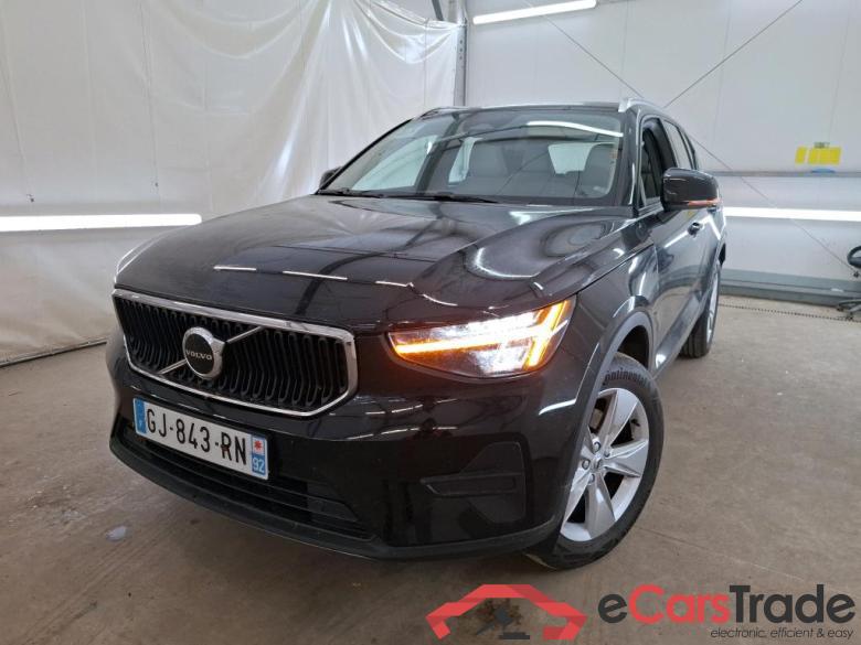 VOLVO XC40 / 2022 / 5P / SUV B3 163 DCT 7 Start #1