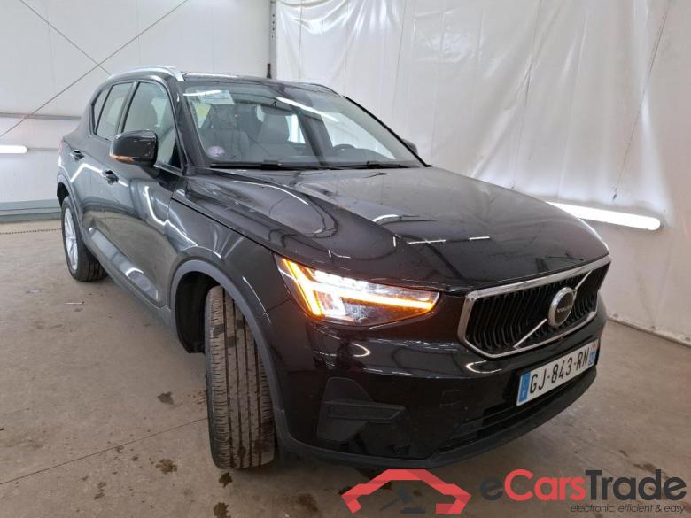 VOLVO XC40 / 2022 / 5P / SUV B3 163 DCT 7 Start #4