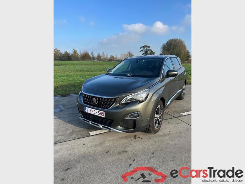 PEUGEOT 5008 1.2 PureTech Active #1