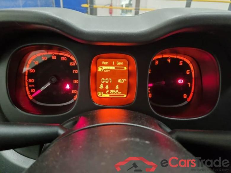 FIAT PANDA / 2011 / 5P / BERLINA 1.0 FIREFLY 70CV SeS HYBRID SPORT #4