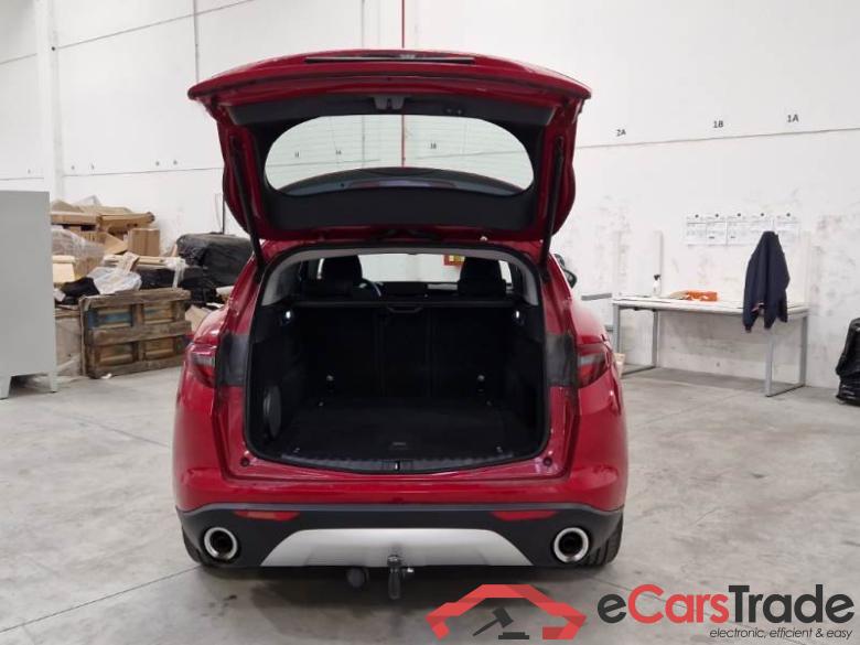 ALFA ROMEO STELVIO / 2017 / 5P / SUV 2.2 TURBO DIESEL 160CV BUSINESS AT8 RWD #5