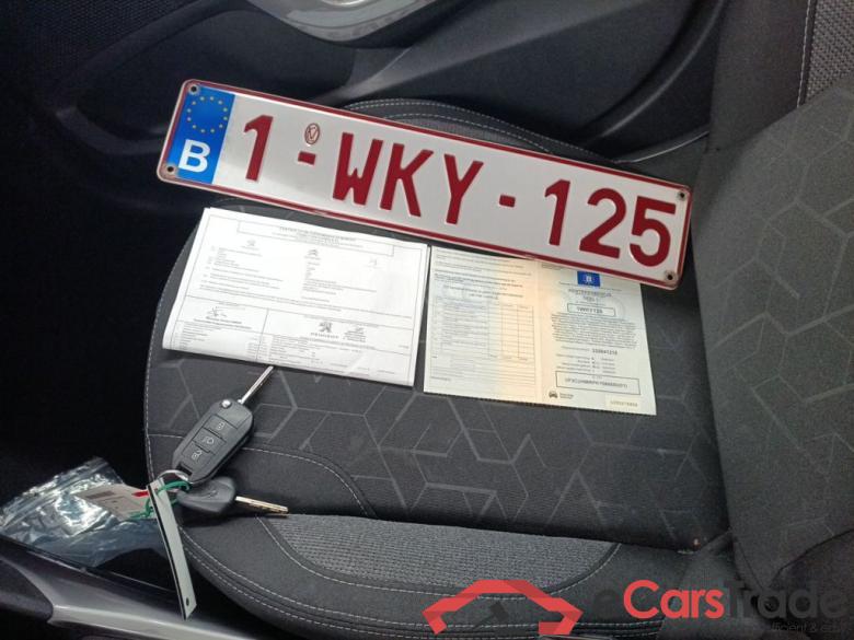 Peugeot 2008 1.2 Puretech 61kW S&S Active 5d #3