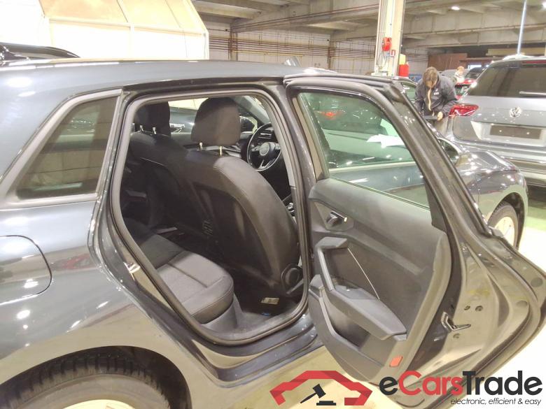 AUDI A3 SPORTBACK 1.4 40 TFSI E S TRONIC SPORTB ATTRACTION #5
