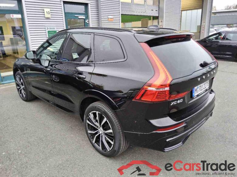 Volvo XC60 (03.2017->) DE - SUV5 B5 (Benzin) AWD EU6d, Plus Dark Mild-Hybrid (EURO 6d), (Facelift) 2022 #4